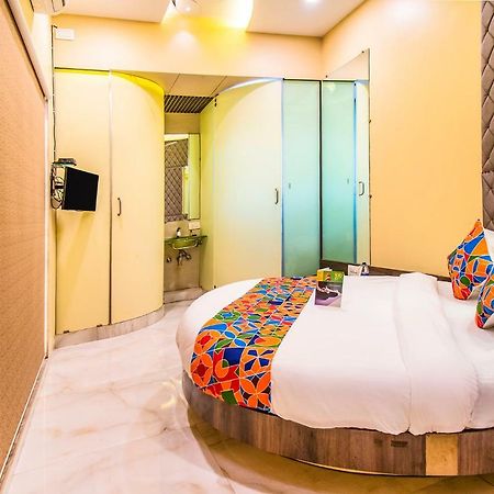Seven Hills Hotell Mumbai Exteriör bild