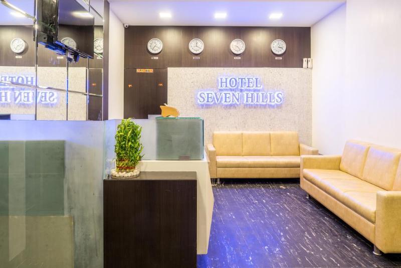Seven Hills Hotell Mumbai Exteriör bild