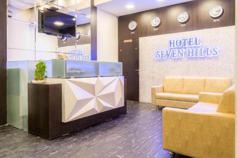 Seven Hills Hotell Mumbai Exteriör bild