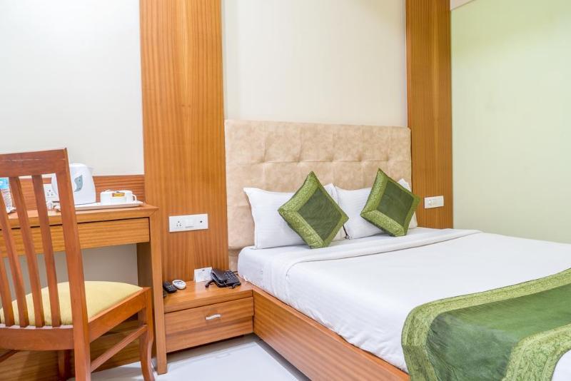 Seven Hills Hotell Mumbai Exteriör bild